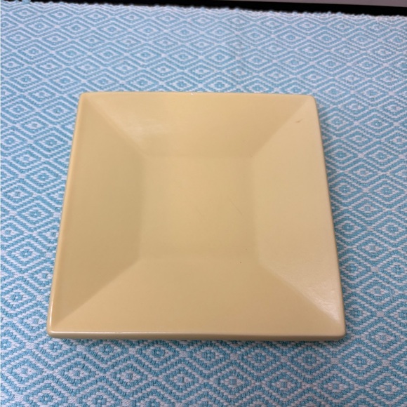 Tea Forte Yellow 6 Inch Square Plates - Picture 4 of 6